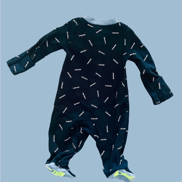NIKE | Miles BABY | BURT’S BEE & Other Baby Boy Bundle | 0-3 Months | Preowned - Picture 3 of 16